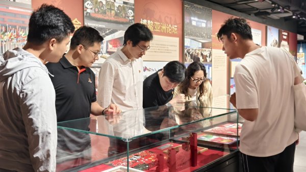 华盛配资 华政附校开展七一主题党日活动